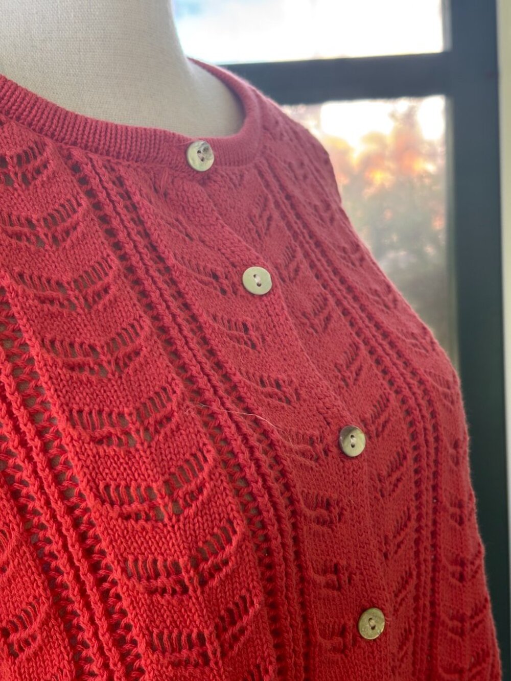 Olivia Grey Pointelle Cardigan Size Medium Coral NWT DailyLook - Picture 2 of 7